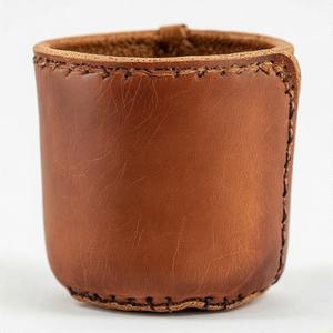 ชาวไร่หนังขนาดเล็กที่มีความสงบและเป็นกลางที่รองรับความเขียวขจีด้วยพื้นผิวที่สง่างามและภาษาการออกแบบที่เรียบง่าย - Product Image 1