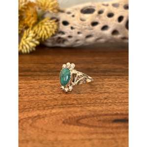 Anillo de Plata de Ley y Turquesa Kingman Hecho por Artesanos Navajo, Joyería Coleccionable Cultural, Talla 7 - Product Image 4
