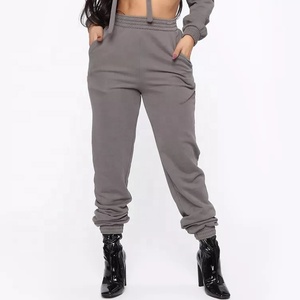 Conjunto de sudadera con capucha y logo personalizado para mujer, ropa para Parte Superior Femenina, de algodón, Color liso y liso, chándal corto con logotipo personalizado - Product Image 3