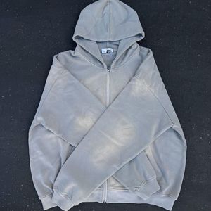 Cómoda sudadera gris con cremallera para miembros de la Hermandad griega Elegante, suave y perfecta para el uso diario y la vida en el campus - Product Image 5