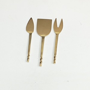 Vente en gros d'usine bon marché ensemble de trancheuses à fromage avec poignée en bout à feuilles d'or lame argentée pour restaurant maison hôtel usage - Product Image 5