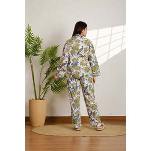 Ensemble pyjama doux tissé à imprimé floral et motif oiseau, respirant, taille élastique, boutonné, personnalisable, vêtements d'intérieur de nuit, 2 pièces, manches longues, 3D - Product Image 6
