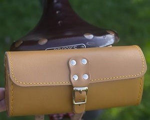 Bolsa de herramientas de sillín de bicicleta de cuero genuino de alta calidad, bolsa de asiento de bicicleta Vintage para herramientas, bolsa de almacenamiento de ciclismo hecha a mano - Product Image 5