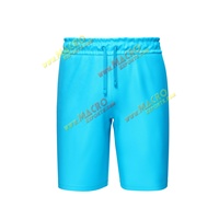 Plongez dans le confort dynamique de nos shorts de football graphiques de style urbain, respirants et à séchage rapide, en polyester/coton.