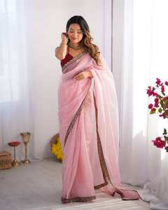 Exclusiva colección de saris elegantes con estampado de organza para fiestas disponible a precio mayorista. - Product Image 3