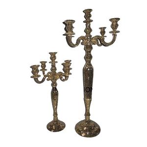 Candelabros de cristal de boda de plata de estilo moderno Decoraciones de mesa de cristal de boda Centro de mesa en aspecto vintage - Product Image 1