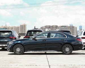 SUV électrique d'occasion EQA de haute performance fabriqué en Chine avec batterie au lithium, 4 portes, 5 places, autonomie de 601-700 km, 200-250 kW - Product Image 4