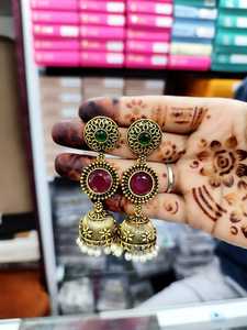 Jhumkas de plata alemana de aspecto clásico elegante para mujer disponibles a precio asequible del fabricante de pendientes exportador indio - Product Image 4