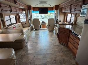 Autocaravana diésel de lujo Neptune XL usada de 2008, modelo 1RF21464X82046547, con extensiones deslizables, equipamiento completo para vivienda, industrial, OEM, 3 años de garantía. - Product Image 3