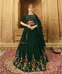 Bridal Wedding <b>Black</b> Night Dance LehengaCholi for Women in Velvet With Heavy Chunni - Product Image 2