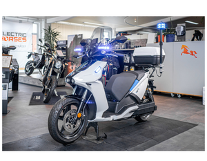 Nuevo Ray 7.7 2022 con sistema de advertencia y señalización |   129 km/h |   Scooter eléctrico y motocicleta eléctrica - Descuento exclusivo del 30% - Product Image 2