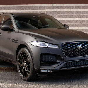 Jaguar F-Pace P250 S Turbo 4 cylindres à transmission intégrale 2022 - Product Image 1
