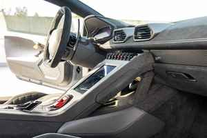 2022 L a m b o r g H I n i Hur ACAN STO - Product Image 3