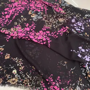 Bubble Chiffon Moslim Sjaal Print 100% Polyester Vrouwen Bedrukt Chiffon Stof Voor Jurken Hijab