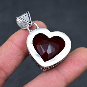 Collier pendentif de luxe en argent 925 avec grenat - Product Image 3