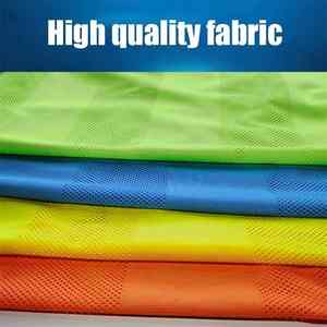 เสื้อคอมเพรสชั่นผู้ชายแบบสแปนเด็กซ์ ระบายอากาศได้ดี พร้อมแผ่นป้องกันหน้าอกแบบร่อง ไซส์พลัส แขนกุด สำหรับฝึกซ้อมฟุตบอล - Product Image 3