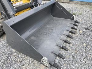 Minicargador de dirección deslizante con motor diésel de alta resistencia con orugas Tractor Loader de alta eficiencia - Product Image 6