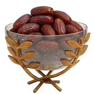 Frutero Decorativo de Vidrio con Base de Hojas de Latón para Khajoor y Frutos Secos, Ideal para Regalos Festivos y Decoración - Product Image 1