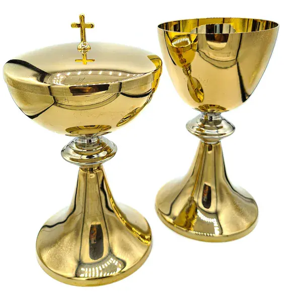 Altın kaplama pirinç iki ton Chalice & ciboholy kutsal kitle için Set, dini hediye için Priest kilisesi Liturgical aksesuarları