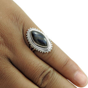 แหวนอัญมณีลาบราดอไรต์ธรรมชาติดีไซน์แบบโบฮีเมียนหรูหราระดับไฮเอนด์ดีไซน์แบบโบฮีเมียนแหวนสำหรับงานหมั้นและแหวนแต่งงานสำหรับผู้หญิง - Product Image 2
