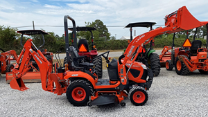 Mejor precio: Retroexcavadora Kubota BX23S con excavadora de orugas, tractor versátil con solo 163 horas de trabajo a un precio económico. - Product Image 4