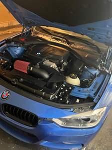 BMW 328i xDrive Sports Wagon Usado del 2014 - Product Image 5