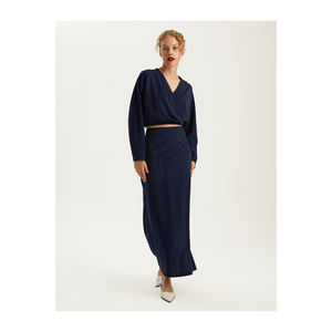 Blusa Cruzada para Mujer BGN con Cintura Elástica, Diseño Elegante - Product Image 1