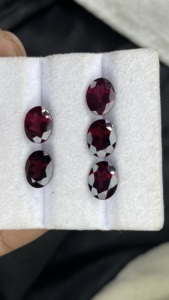 Juego Certificado de 5 Piedras de Granate Rodolita Natural de 9x7 mm, Corte Ovalado, con Excelente Calidad de Color, Piedras Preciosas Sueltas, 12.01 Quilates - Product Image 4