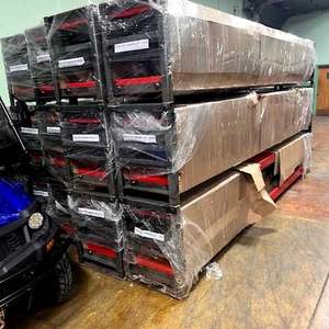 Élévateur à ciseaux hydraulique à 4 poteaux de 8 000 lb, équipement de levage de voitures portable robuste pour le stockage automobile - Product Image 3