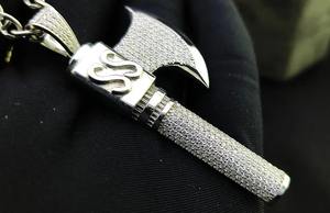 จี้เพชรโมอิสซาไนต์รูปขวานไวกิ้งแบบสั่งทำพิเศษ เครื่องประดับฮิปฮอป ของขวัญสำหรับเขา - Product Image 2