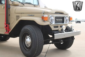 1982 Toy-Ota Land crui-Ser FJ45 troopy เหล้าองุ่น4.2L ดีเซลรถกระบะยาง R18เกียร์ธรรมดาพวงมาลัยซ้ายผ้าเบา - Product Image 5