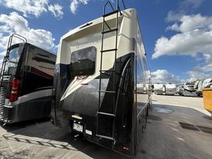 2022 Used T-h-o-r Windsport 31C Adjustable Camping Cruiser Rooftop Camper Euro 6 4-6 Persons One Bedroom Refrigerator Kitchen - Product Image 2