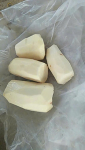 Manioc surgelé sans gluten, légume tropical naturellement sucré riche en fibres pour des régimes et des plats savoureux - Product Image 6