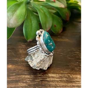 Anillo de Plata de Ley con Turquesa Kingman, Talla 5.5, Joyería Hecha a Mano con Piedra Natural - Product Image 3