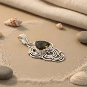 Pendentif en argent 925 plaqué rhodium fait main avec labradorite pour femmes - Product Image 2