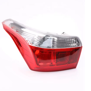 Venta Especial: Conjunto de Luz Trasera con Intermitentes 9808694980 para Citroën Elysee 14-16 - Product Image 1