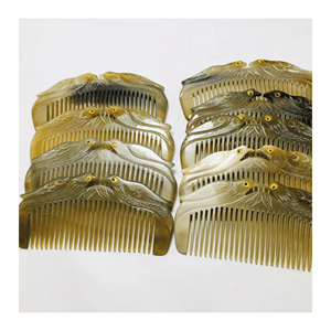 หวีเขาทำมือจากเขาควายธรรมชาติเพื่อการหวีผมที่เรียบลื่นและป้องกันไฟฟ้าสถิตย์ ผลิตโดยช่างฝีมือในเวียดนาม - Product Image 3