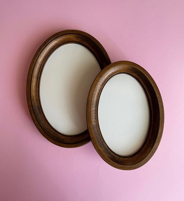 Unique Classic Wooden Photo Frame Designed To Enhance Any Room With Timeless Craft And Natural Appeal