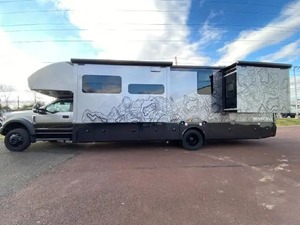 Jayco S-e-n-e-c-a XT 35L d'occasion 2023 prêt à la vente - Product Image 3