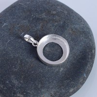 925 Sterlingsilber einfarbiger Anhänger Collet 7 × 9 bis 20 × 30 mm oval Form Edelstein Bezel Becher einfarbiger Anhänger Reißschmuckherstellung