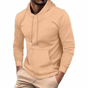 Sudadera deportiva ajustada con capucha, manga larga y bolsillo. - Product Image 5