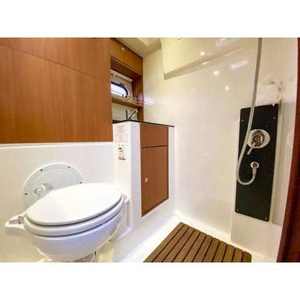 ห้องน้ำสำเร็จรูป Bavaria Sport 34 HT ปี 2012 ขนาด 11.60x3.59 เมตร - Product Image 1