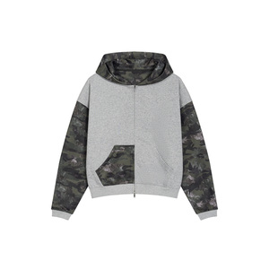 Sudadera con capucha unisex de corte holgado, con cremallera completa, diseño camuflaje colorblock y apliques de pedrería, 100% algodón, talla XL - Product Image 1