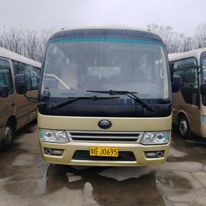 Autobús Yutong Coaster de 27 Plazas, Nuevo, Opción de Conducción Izquierda/Derecha, Colores Personalizados, Combustible Diésel, Transmisión Manual - Product Image 1