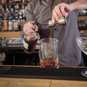 Jigger de Barra de Doble Cara de Acero Inoxidable, Herramienta de Medición de Cócteles de Precisión con Acabado Liso, Agarre Equilibrado y Vertido Preciso - Product Image 6