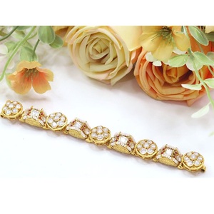 กำไลข้อมือหินสีทองสไตล์ชนเผ่าสำหรับสวมใส่ทันสมัยมีฟังก์ชั่นสวมใส่กำไลข้อมือสำหรับผู้หญิงและเด็กผู้หญิงดีไซน์ใหม่ - Product Image 1