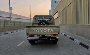 Toyota Land Cruiser Pick Up LC 79, Bajo Mantenimiento del Sistema, Cabina Simple y Doble, Camionetas Toyota Land Cruiser 79 4x4 - Product Image 6