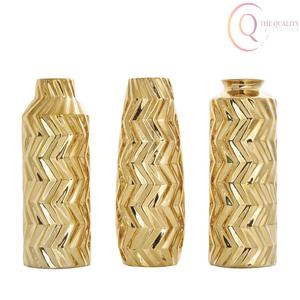 Vase de table en métal artisanal de designer avec finition mate, idéal pour la décoration intérieure, les bureaux et les arrangements de mariage - Product Image 6