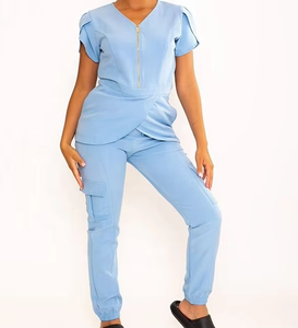 Nouveau style de haut et de pantalon pour femmes Scrubs Uniformes médicaux à manches courtes Uniformes médicaux de haute qualité pour le travail Scrubs Sets - Product Image 3