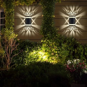 Lampe murale solaire d'extérieur pour jardin, cour, clôture décorative, éclairage ambiant haut et bas - Product Image 1